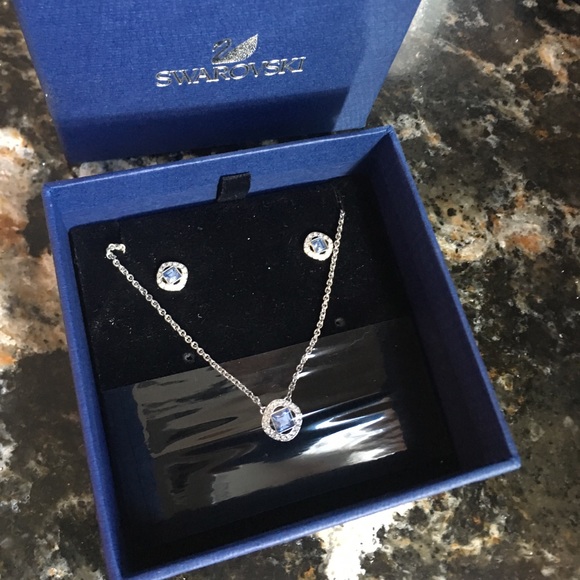 Swarovski Jewelry - SWAROVSKI matching necklace and earring set Swarovski Jewelry - SWAROVSKI matching necklace and earring set